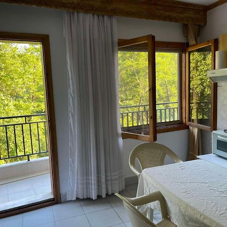 Exohi Apartments Vrazná Kültér fotó